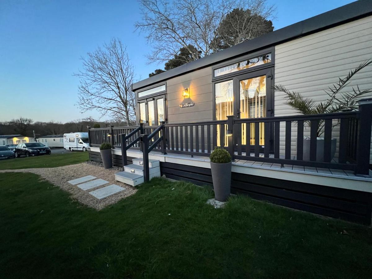 Forest lodge Sway Exterior foto