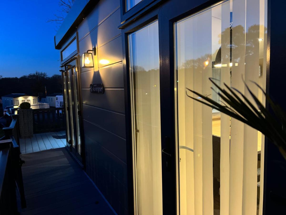 Forest lodge Sway Exterior foto
